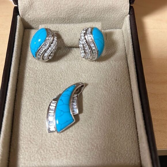 Sterling Silver and Turquoise set earrings and pendant